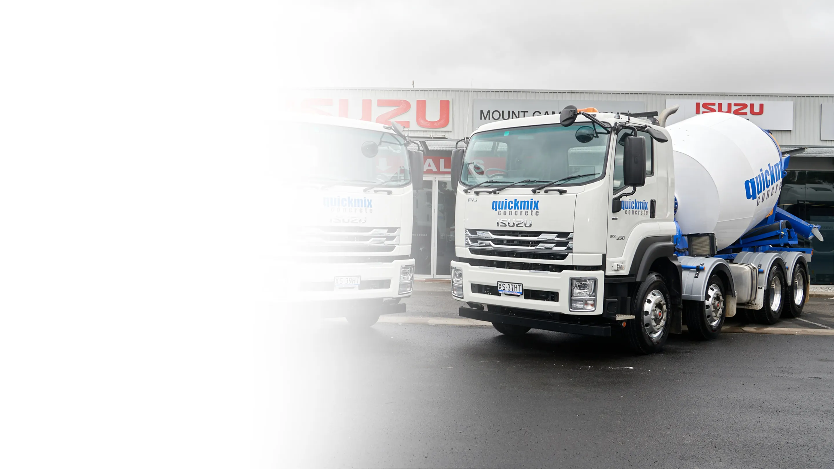 ISZS1935 Agitator Hero Desktop 1440X810 2X